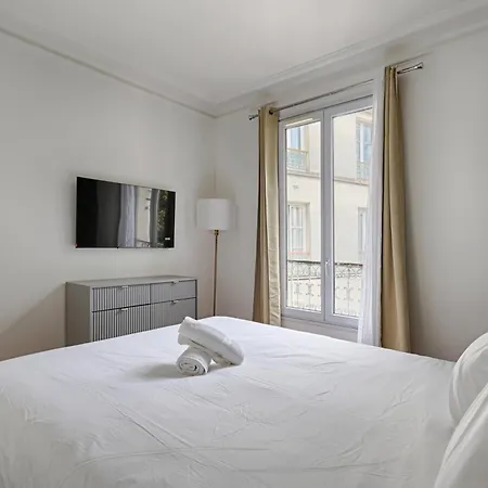 Montmartre Seveste Ii Magnifique 2br Apartment