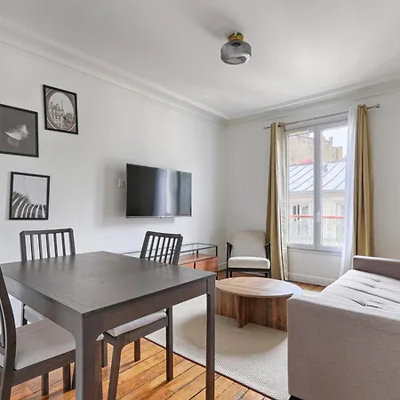 Montmartre Seveste Ii Magnifique 2br Appartamento Parigi