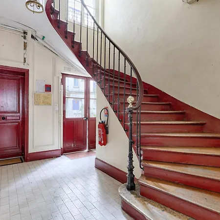 Montmartre Seveste Ii Magnifique 2br Apartment